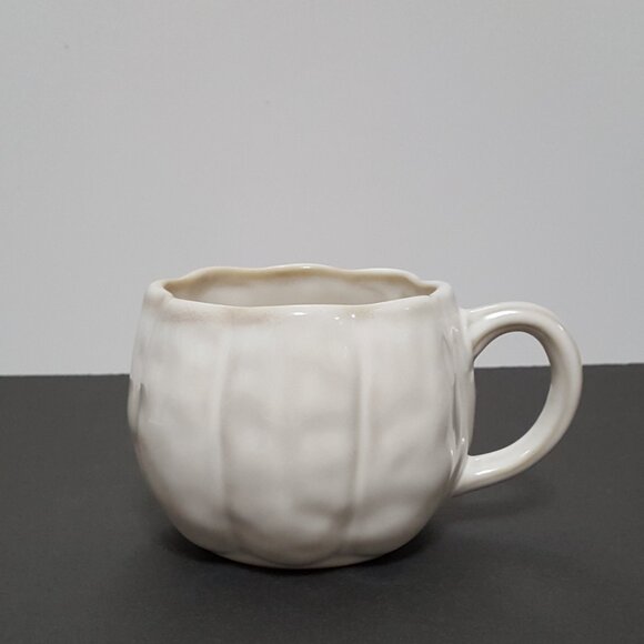 NEW RARE Williams Sonoma White Sculptural Pumpkin Mug 21 OZ Stoneware - Picture 1 of 7